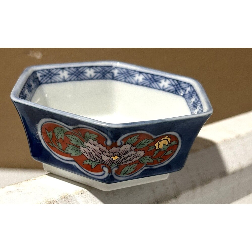 Takahashi San Francisco Japan Blue Floral Hexagon Bowl Asian Cobalt Blue 3.5"